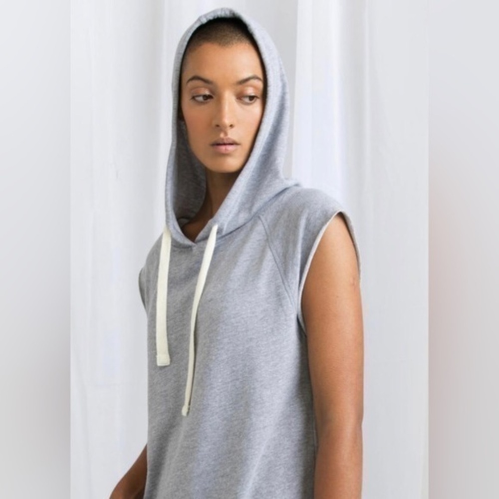 MPG sleeveless gray athletic kangaroo pouch workout Hoodie size small